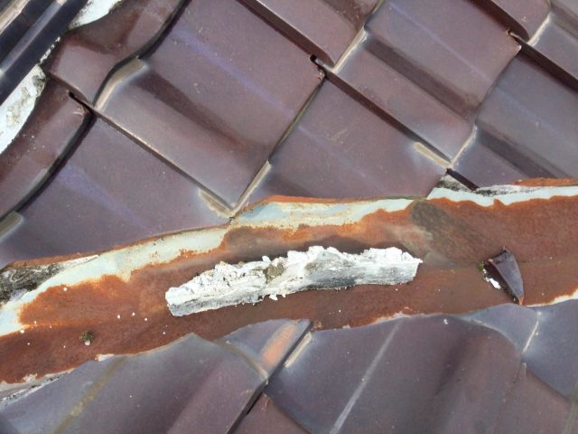 高砂市で雹害を受けた谷板金